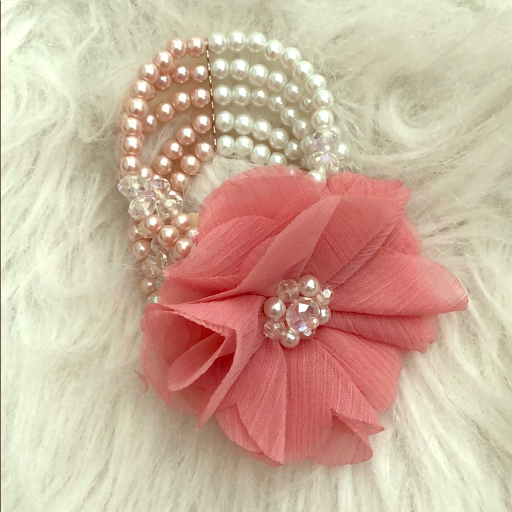 Floral bracelet /